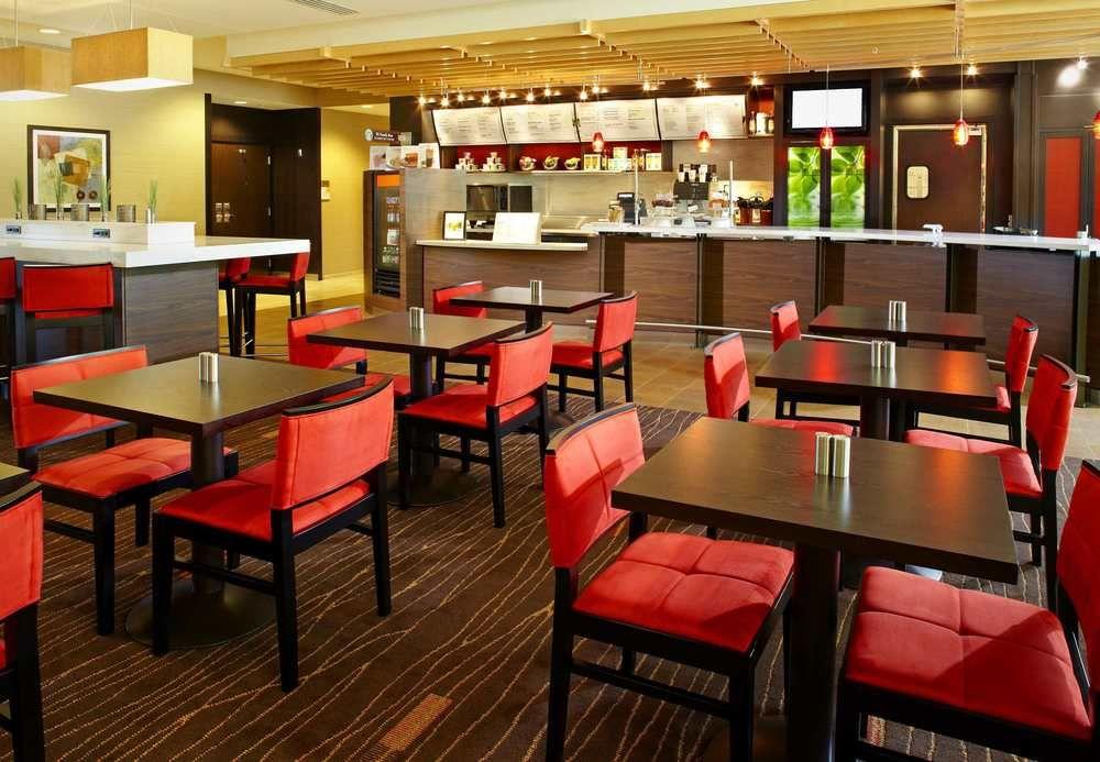 Courtyard By Marriott Pittsburgh Meadow Lands