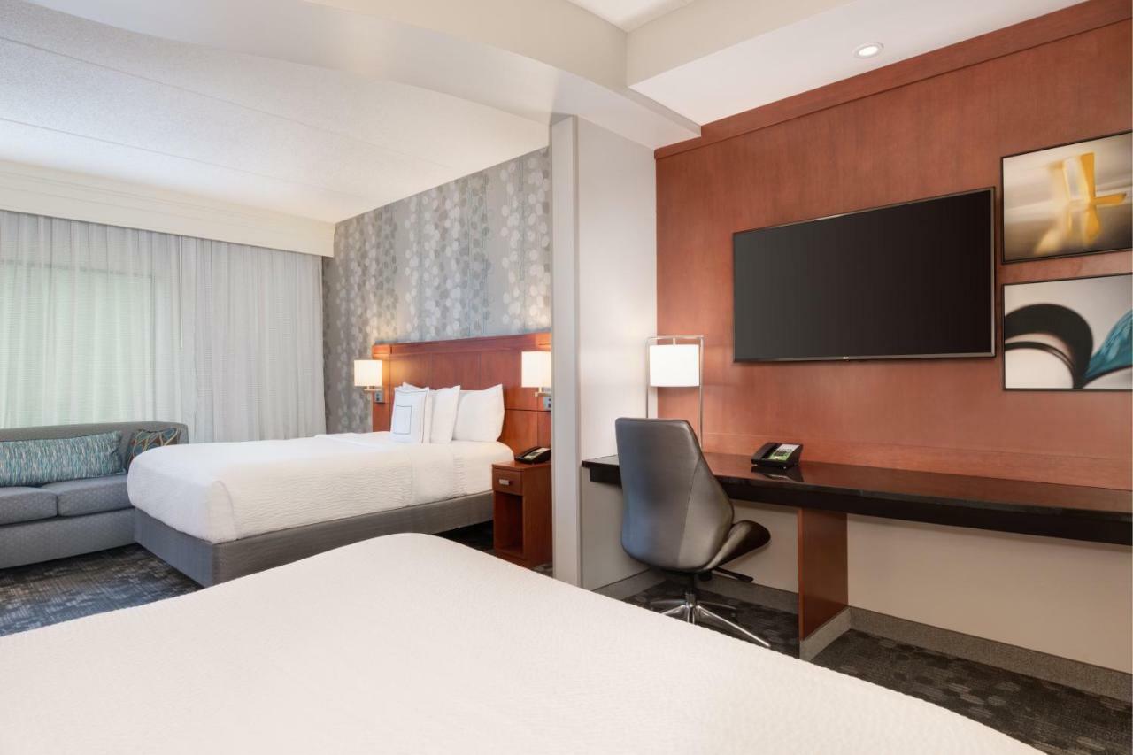 Hotel Courtyard By Marriott Pittsburgh Meadow Lands 3*