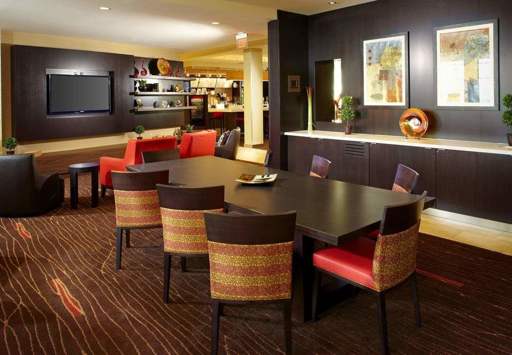 Courtyard By Marriott Pittsburgh Meadow Lands Hotel Washington